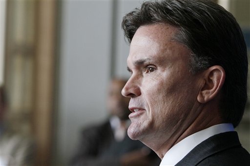 
 FILE - In this July 22, 2010 file photo, Chicago Police Superintendent Jody Weis speaks at a news conference at FBI offices in Chicago. Weis has come under fire recently for attending a meeting between reputed gang leaders, top police officials and federal prosecutors, to deliver an ultimatum to end killings in the nation's third largest city. (AP Photo/M. Spencer Green, File)
 