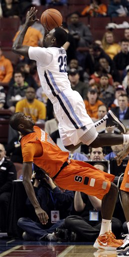 Villanova's JayVaughn Pinkston ...