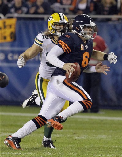 
 Green Bay Packers wide receiver Greg Jennings (85) dashes following a touchdown reception against the Chicago Bears during the first half of an NFL football game Monday, Sept. 27, 2010, in Chicago. (AP Photo/Morry Gash)
 