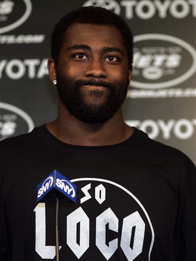 
 New York Jets Darrelle Revis talks to the media at the team's practice facility in Florham Park, NJ on Monday, Sept. 6, 2010. Revis had been holding out for a new contract since August 1 and agreed to terms late Sunday night. (AP Photo/Rich Schultz)
 
