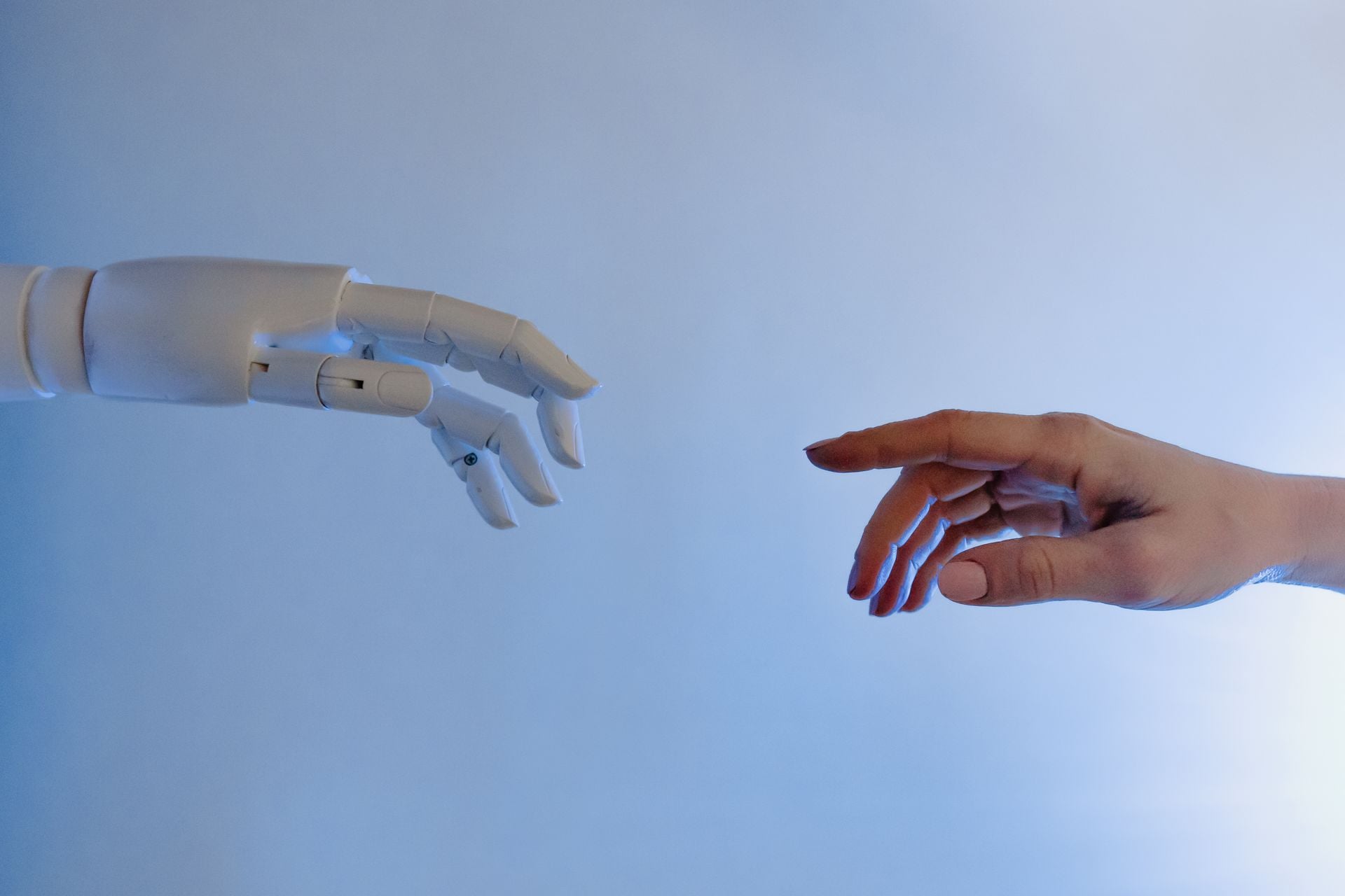 AI or Automation? From Smart Sensors to Self-Maintenance: How AI Is Transforming Home Floor Care